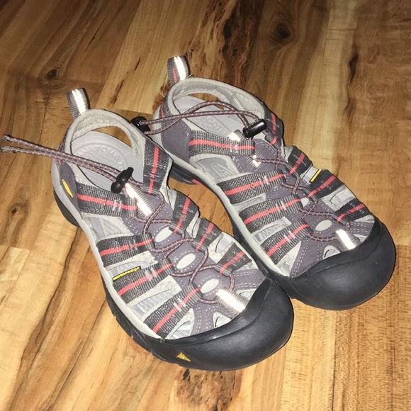 Keen Newport H2 Waterproof Sandals - Picture 1 of 11
